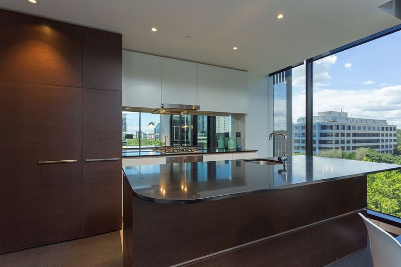 Wyndel Apartments St Kilda Views