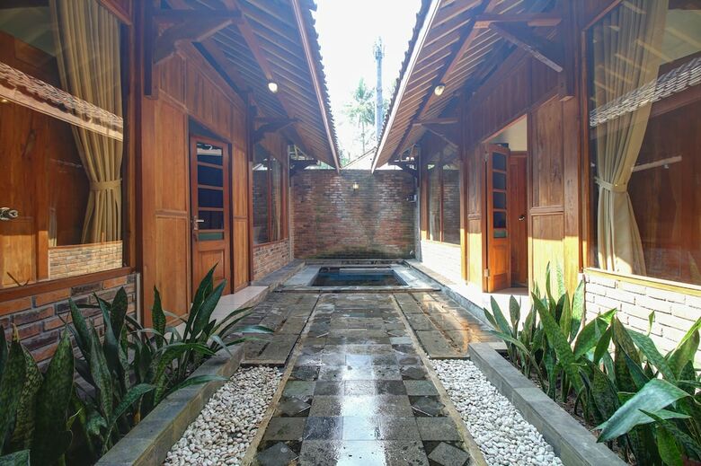 Hotel Cempaka Villa II