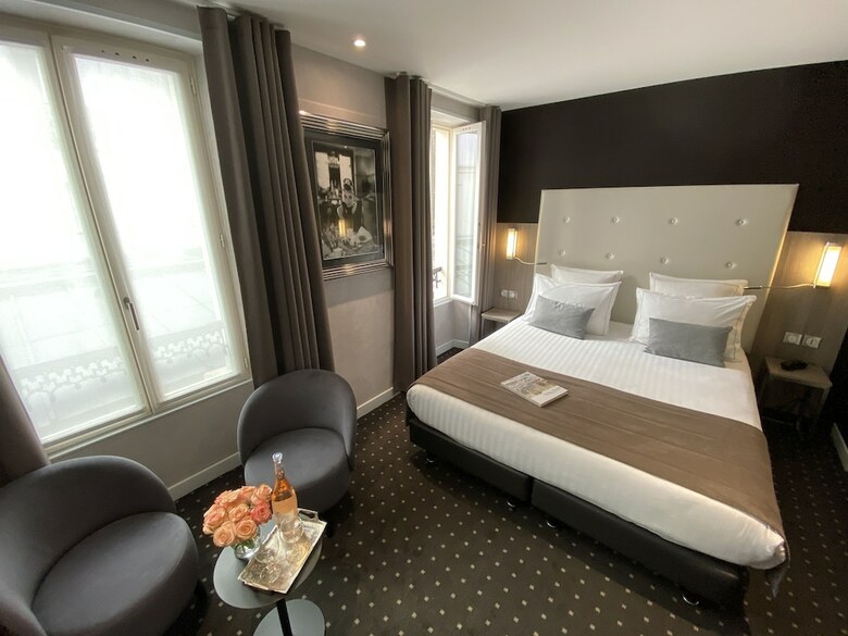 Hotel H�tel de La Paix Tour Eiffel