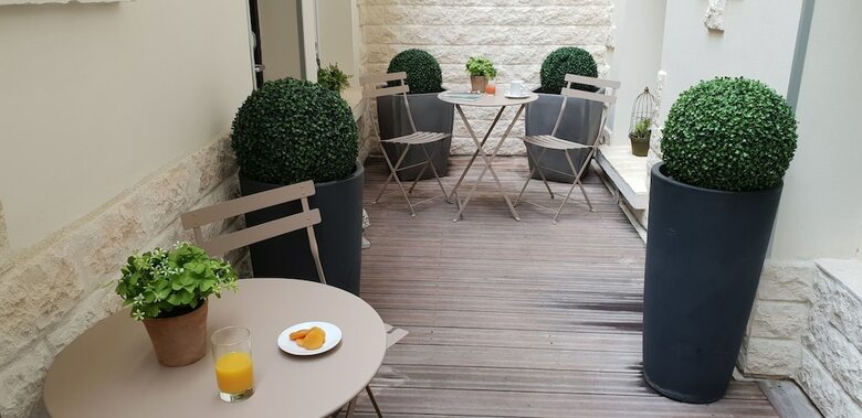 Hotel H�tel de La Paix Tour Eiffel