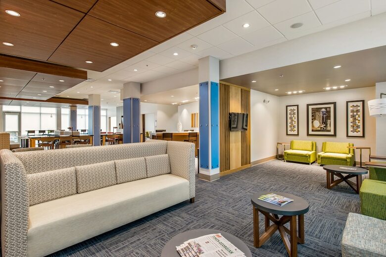 Hotel Holiday Inn Express & Suites Carrollton West