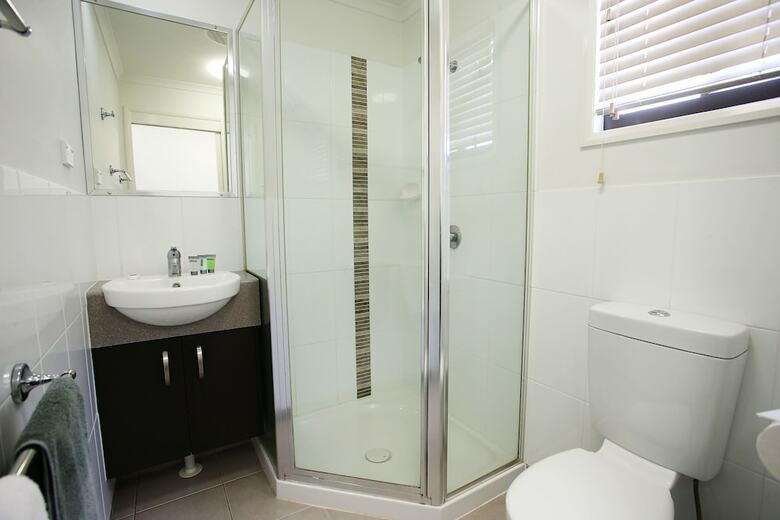 Cabana Big4 Rowes Bay Beachfront Holiday Park