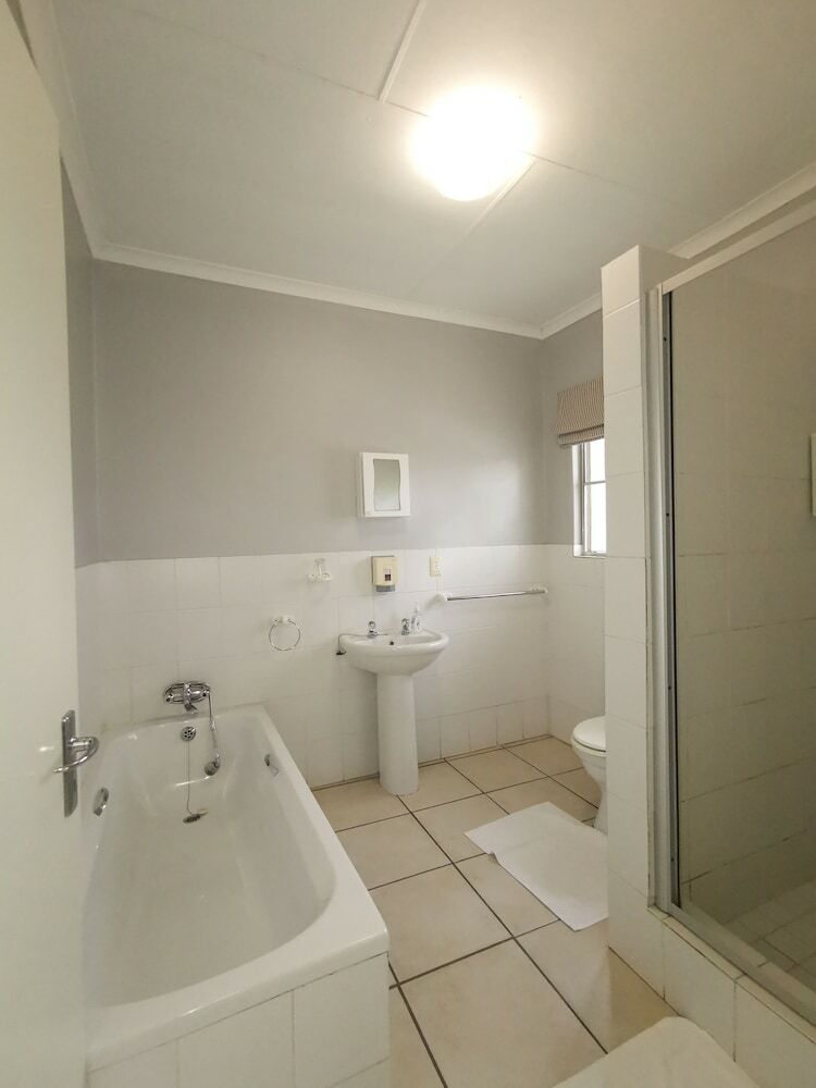 Hotel Loerie Guesthouse