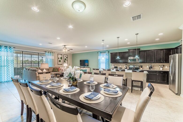 Windsor At Westside Resort By Global Resort Homes