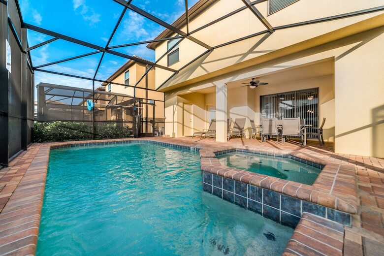 Windsor At Westside Resort By Global Resort Homes