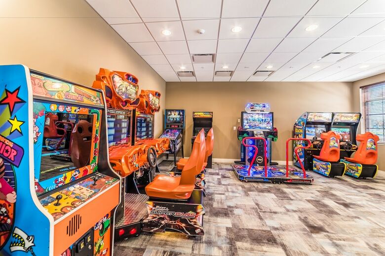Windsor At Westside Resort By Global Resort Homes