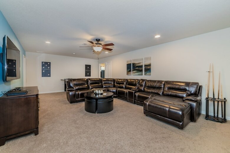 Windsor At Westside Resort By Global Resort Homes