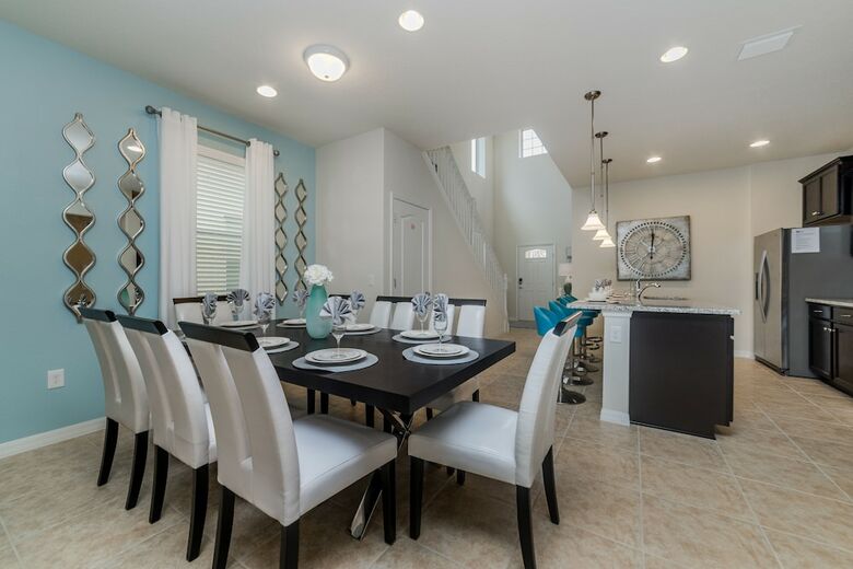 Windsor At Westside Resort By Global Resort Homes