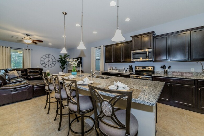 Windsor At Westside Resort By Global Resort Homes