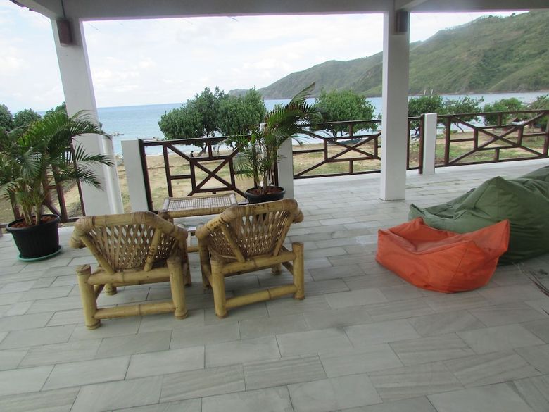 Family Beach Hotel - Kuta Lombok