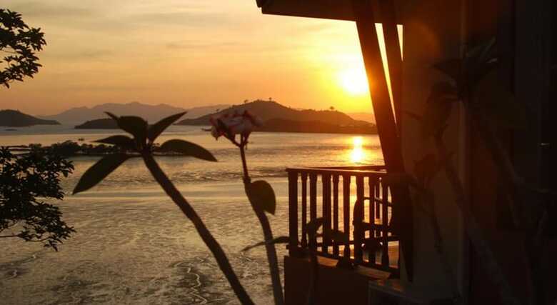 Victoria Cliff Hotel & Resort