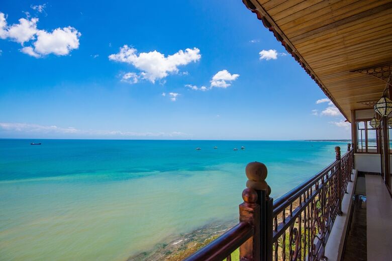 Hotel Golden Tulip Zanzibar Resort