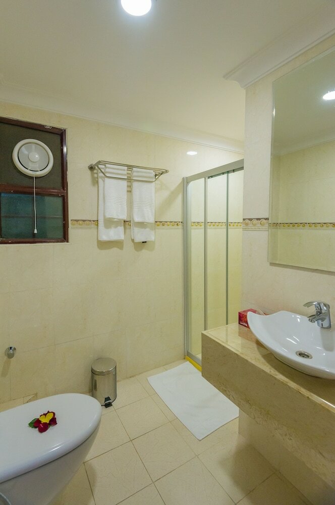 Hotel Golden Tulip Zanzibar Resort