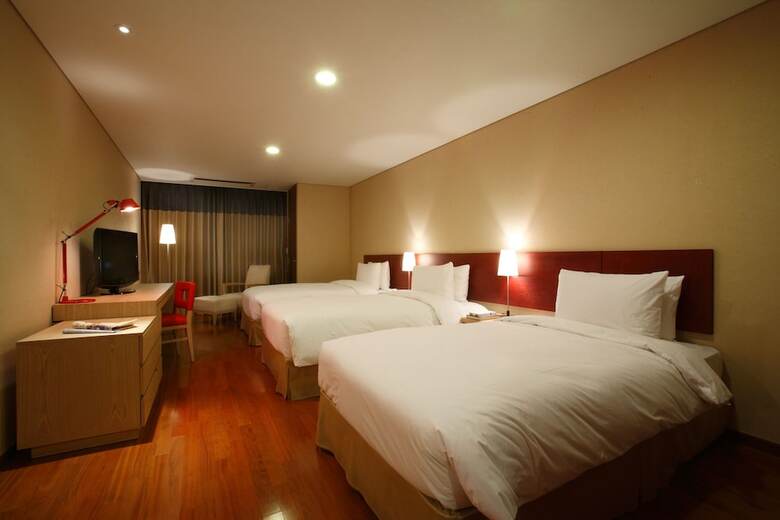 Namdaemun Hotel & Suite