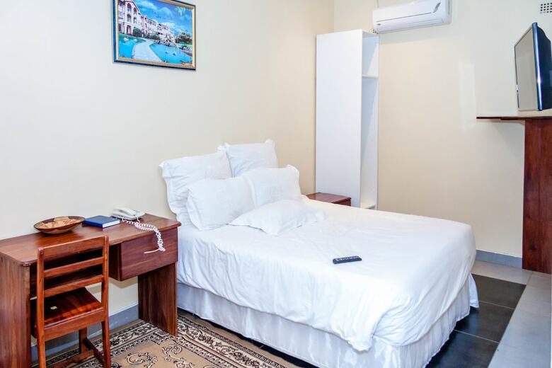 Hotel Glen Lodge & Tours