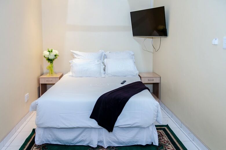 Hotel Glen Lodge & Tours