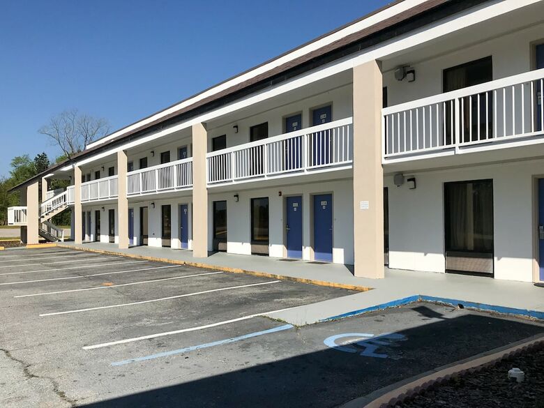 Motel 6 Metter, Ga