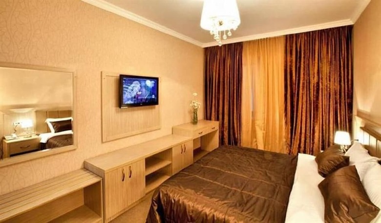Paradise Hotel Baku