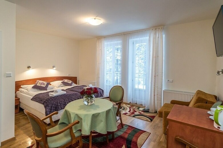 Hotel Astoria - Willa Literat�w