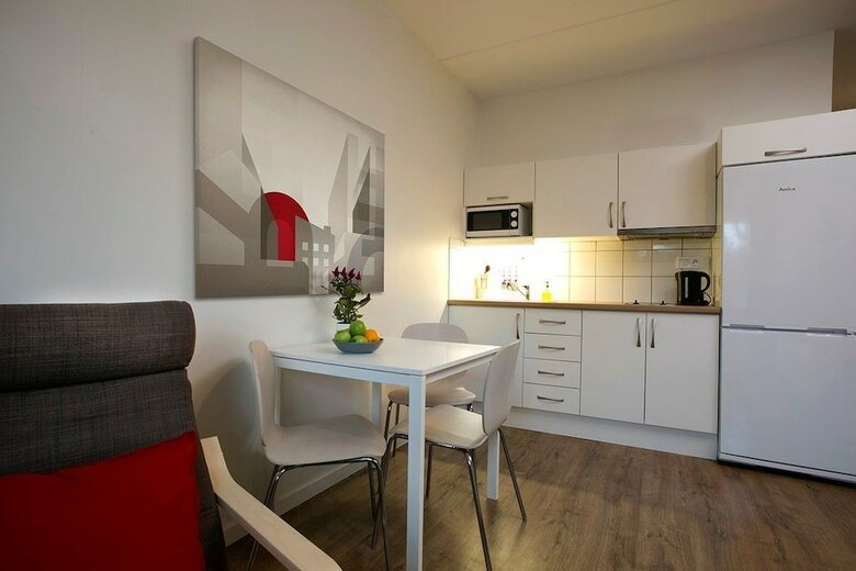 Apartamentos Part-time Home Hotel Rotebro Station