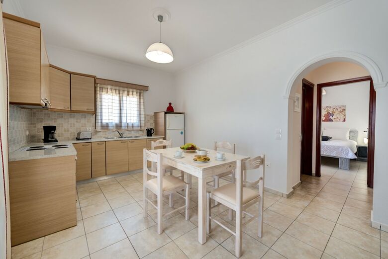 Aparthotel Akrotiri Apartments