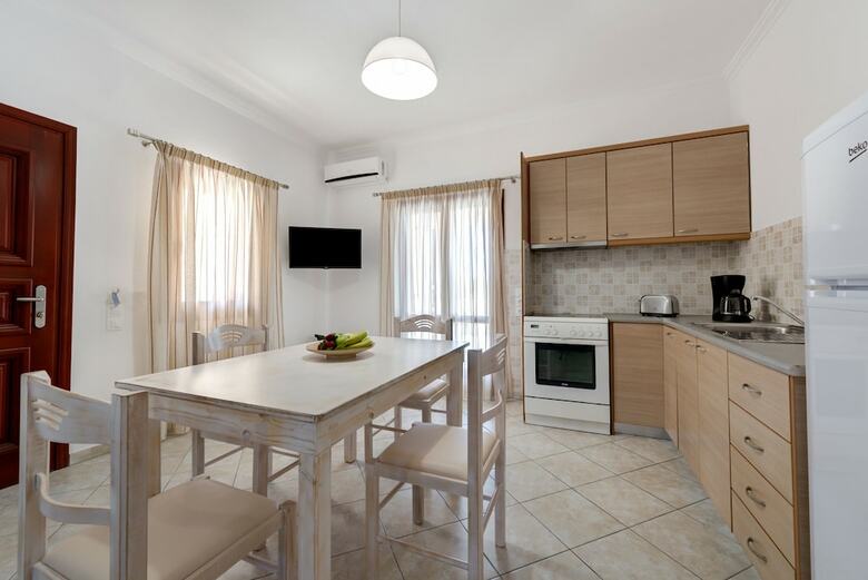 Aparthotel Akrotiri Apartments