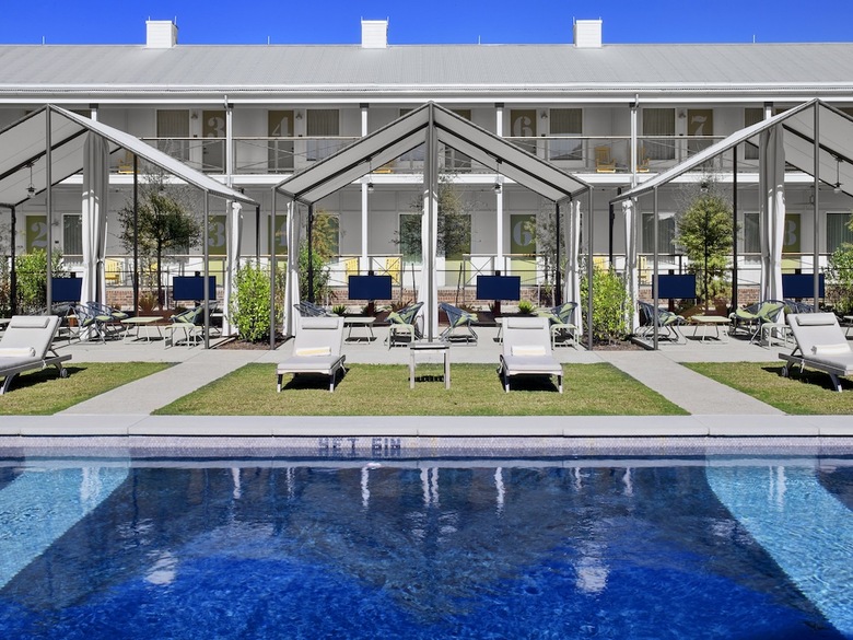 Cavalry Court, By Valencia Hotel Group