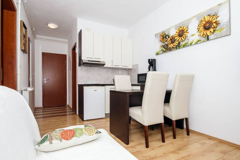 Aparthotel Amari Apartments
