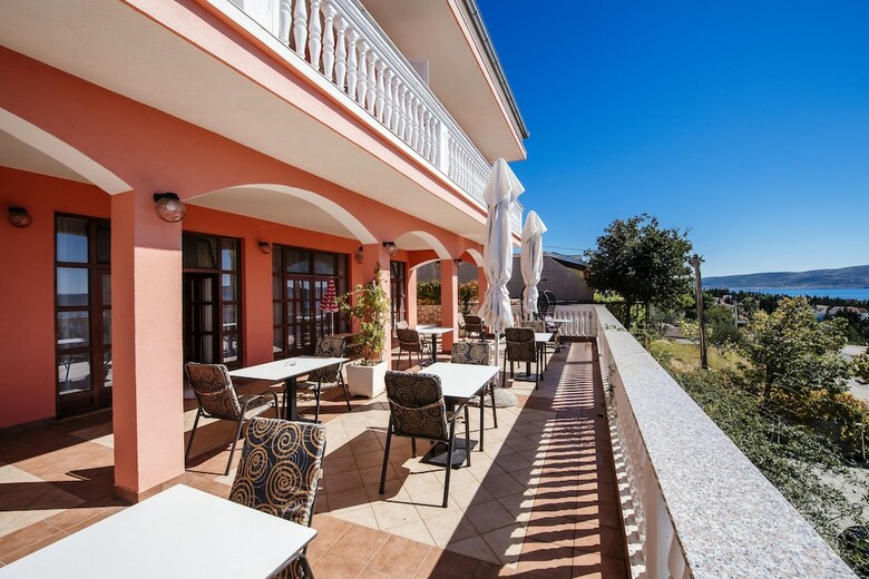 Aparthotel Amari Apartments