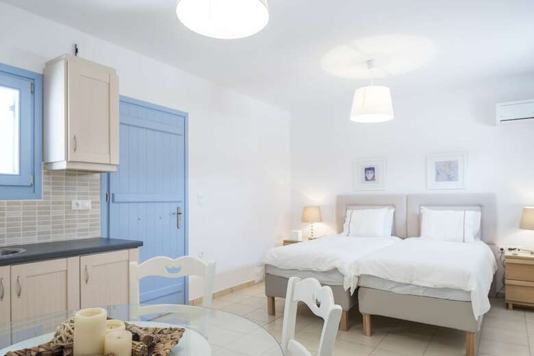 Villa Naxian Resort