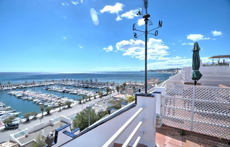 Apartamentos The Moonlight Sea View