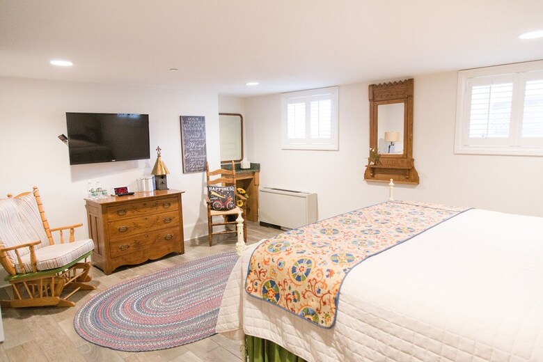 Bed & Breakfast Inn At Evergreen