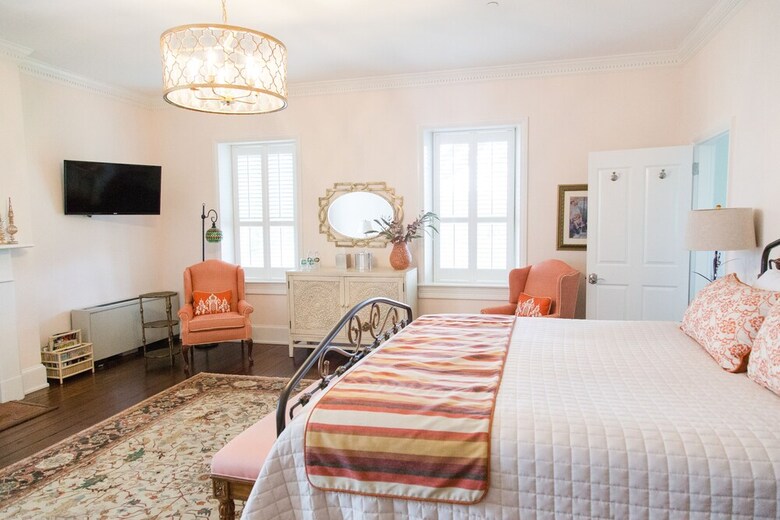 Bed & Breakfast Inn At Evergreen