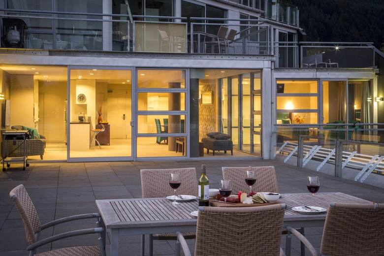 53 Shotover Apartment 302