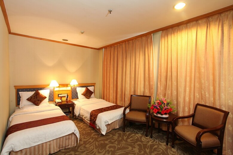 Xinhua Hotel