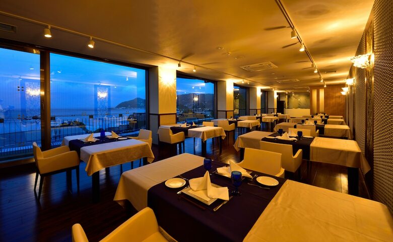 Hotel Fontaine Bleau Atami