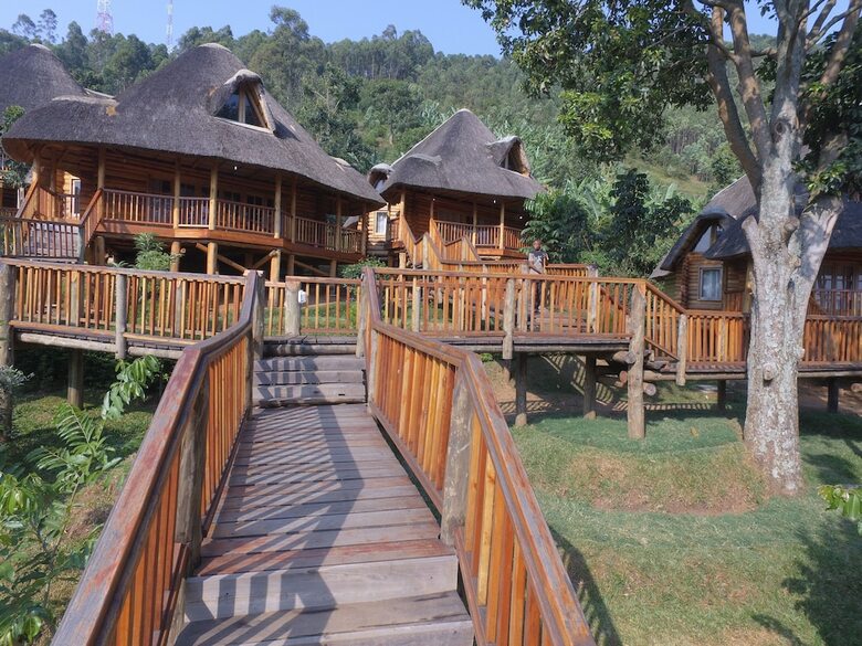 Hotel Trackers Safari Lodge Bwindi
