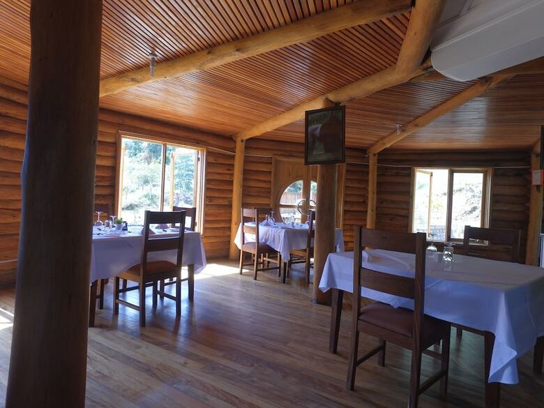 Hotel Trackers Safari Lodge Bwindi