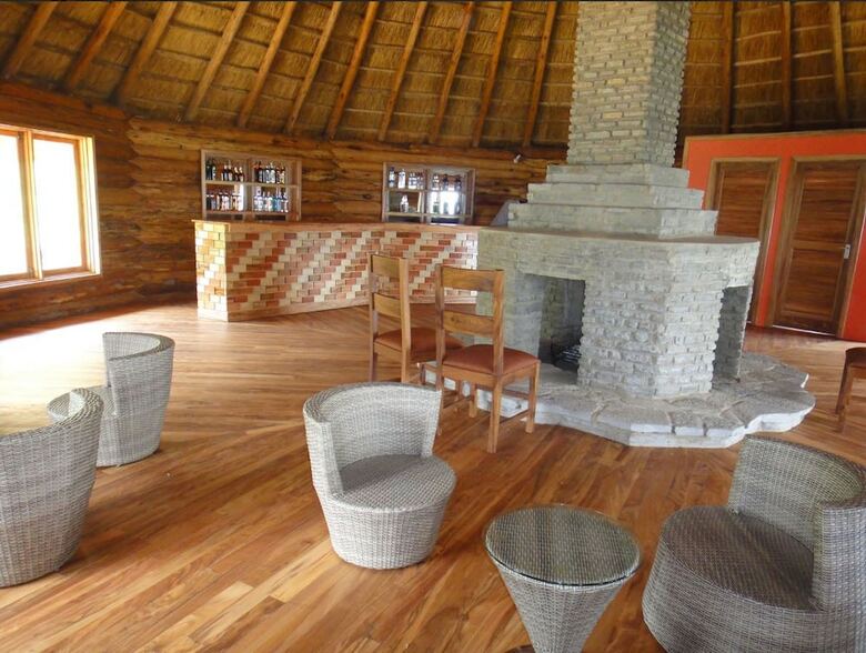 Hotel Trackers Safari Lodge Bwindi