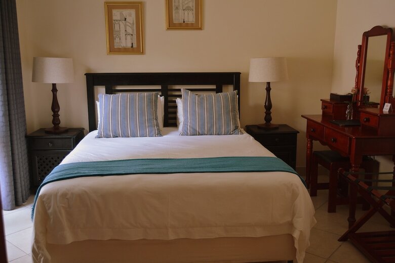 Bed & Breakfast Turtle Bay Lodge