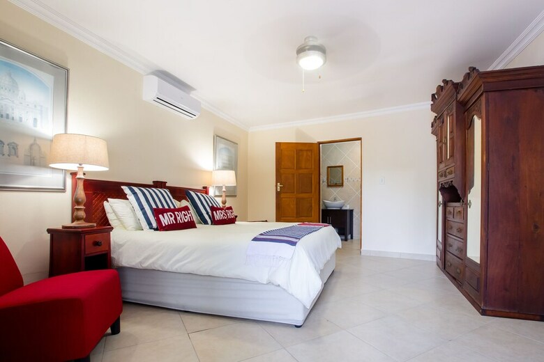 Bed & Breakfast Turtle Bay Lodge