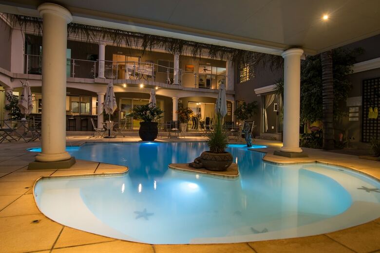 Hotel Cocomo Guesthouse, Spa And Conference Centre