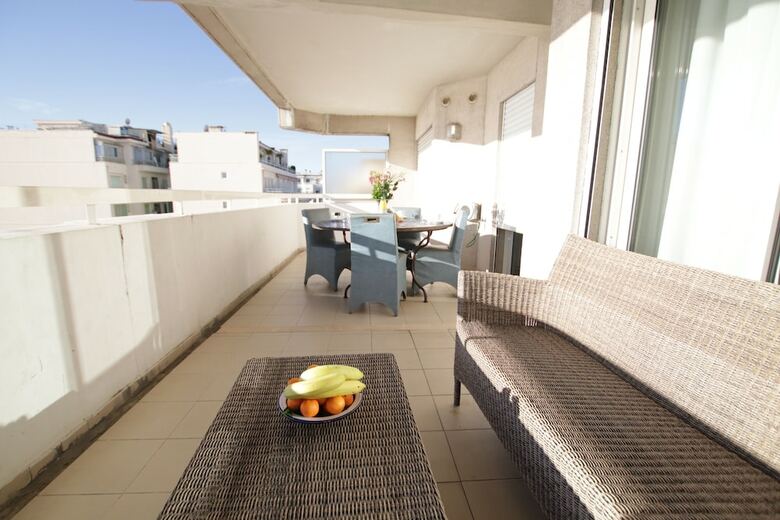 Apartamentos Happy Few - Le Sea View