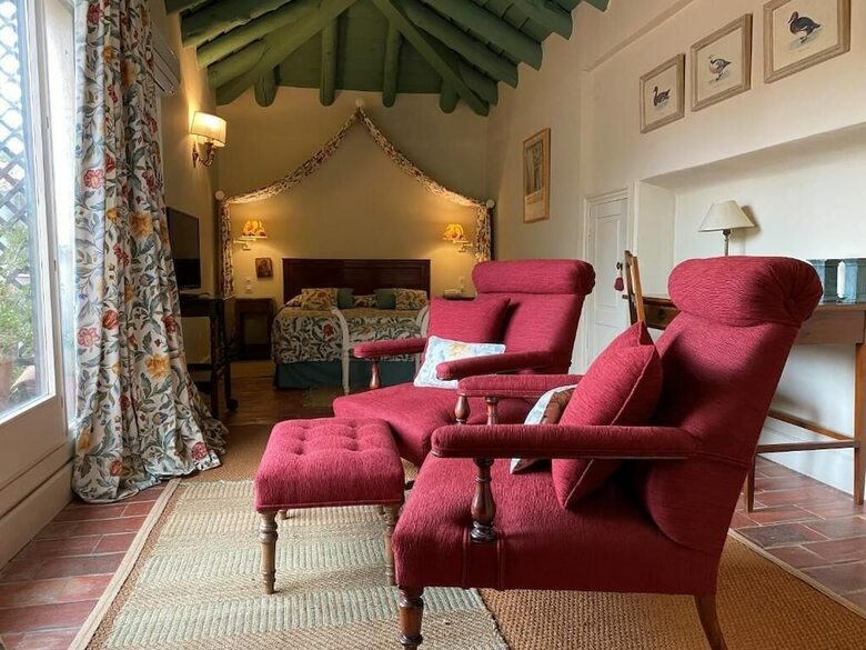 Hotel Caserio De Lobones