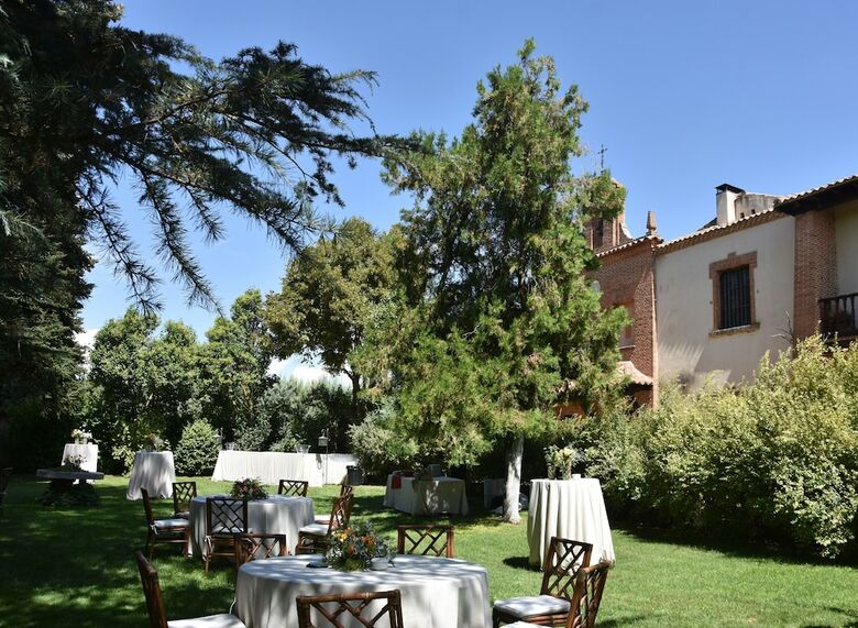 Hotel Caserio De Lobones