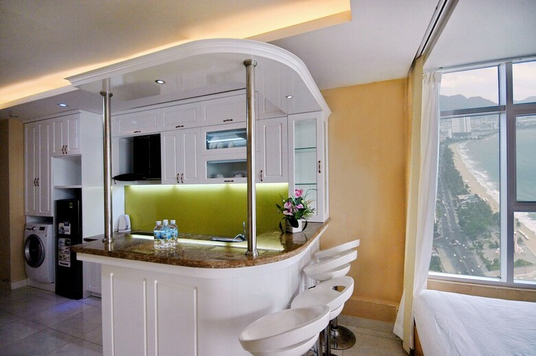 Handy Holiday Nha Trang Beach Apartment