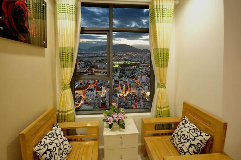 Handy Holiday Nha Trang Beach Apartment