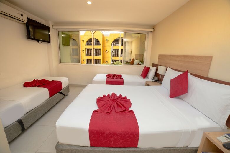 Hotel Portobahia
