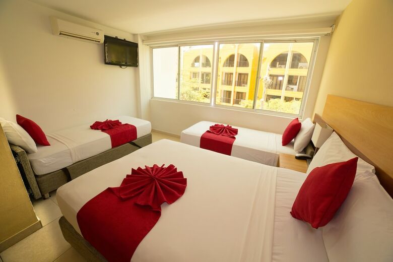 Hotel Portobahia
