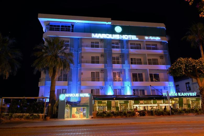 M.c.a. Marquis Hotel